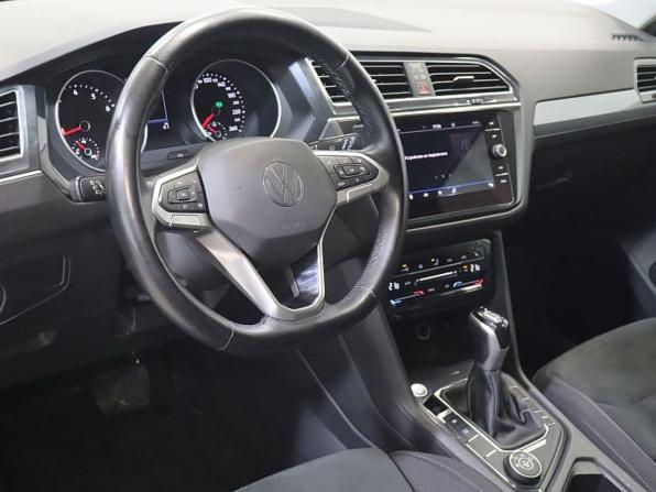 Volkswagen Tiguan II Рестайлинг с пробегом 2021 года, цена 2 884 000 рублей, 139000 км, внедорожник, Автокод Объявления