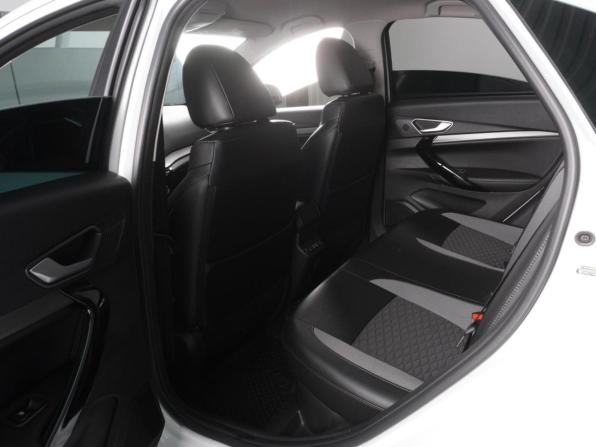 Lada (ВАЗ) Vesta I Рестайлинг (NG) с пробегом 2025 года, цена 1 852 000 рублей, 4627 км, седан, Автокод Объявления