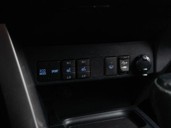 Toyota RAV4 IV (XA40) Рестайлинг с пробегом 2016 года, цена 2 039 854 рубля, 209953 км, внедорожник, Автокод Объявления