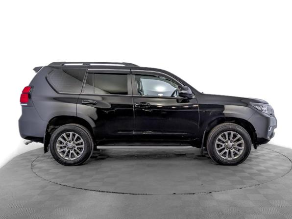Toyota Land Cruiser Prado 150 Series Рестайлинг 2 с пробегом 2019 года, цена 5 705 000 рублей, 85026 км, внедорожник, Автокод Объявления