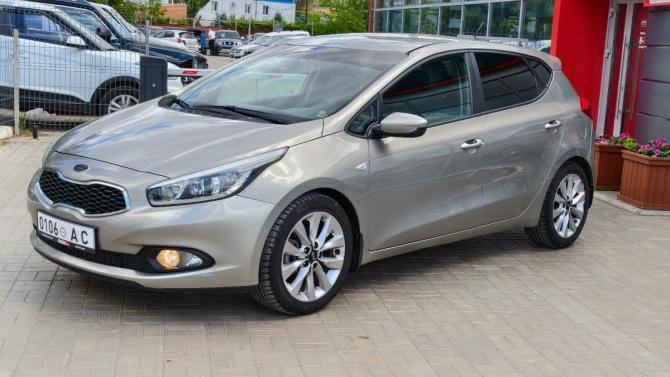 Kia Ceed II с пробегом 2013 года, цена 1 249 900 рублей, 98298 км, хэтчбек, Автокод Объявления