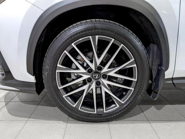 Lexus NX II с пробегом 2022 года, цена 5 900 000 рублей, 35597 км, внедорожник, Автокод Объявления