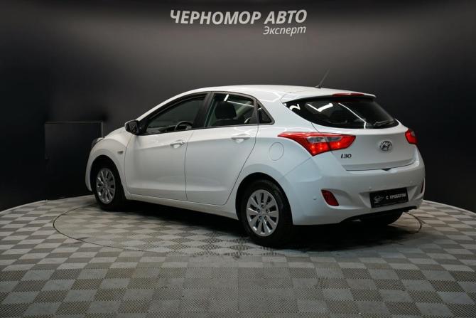 Hyundai i30 II Рестайлинг с пробегом 2015 года, цена 1 395 000 рублей, 125200 км, хэтчбек, Автокод Объявления