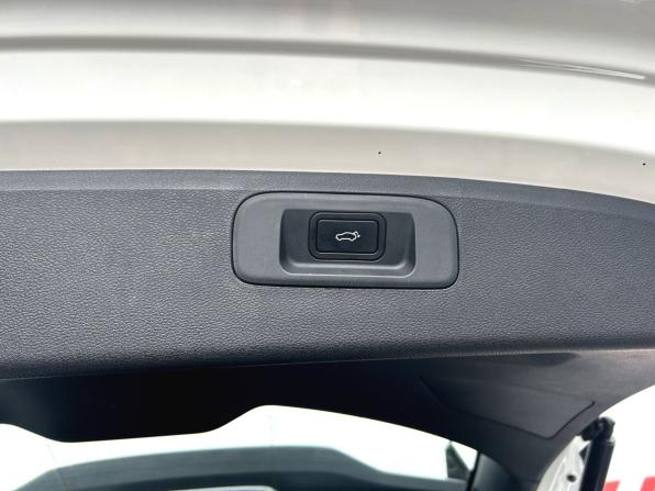 Geely Coolray I Рестайлинг с пробегом 2024 года, цена 2 270 000 рублей, 16000 км, внедорожник, Автокод Объявления