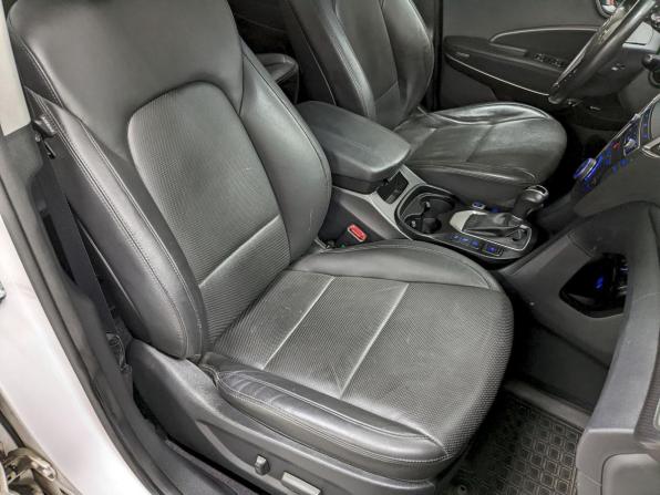 Hyundai Santa Fe III Рестайлинг с пробегом 2016 года, цена 2 090 000 рублей, 196897 км, внедорожник, Автокод Объявления