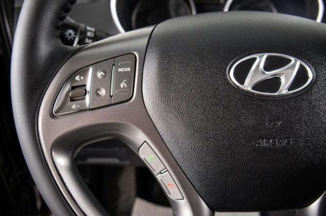 Hyundai ix35 I Рестайлинг с пробегом 2014 года, цена 1 499 000 рублей, 117854 км, внедорожник, Автокод Объявления