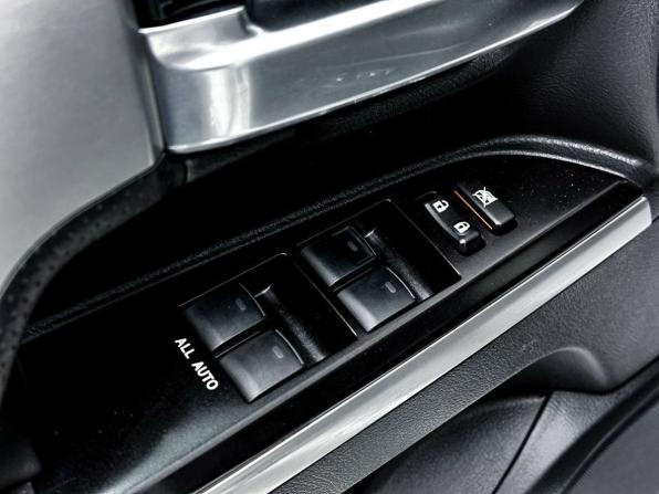 Toyota Land Cruiser 200 Series Рестайлинг 2 с пробегом 2019 года, цена 8 900 000 рублей, 84093 км, внедорожник, Автокод Объявления