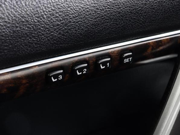 Toyota Land Cruiser 200 Series Рестайлинг 1 с пробегом 2014 года, цена 2 740 000 рублей, 282872 км, внедорожник, Автокод Объявления