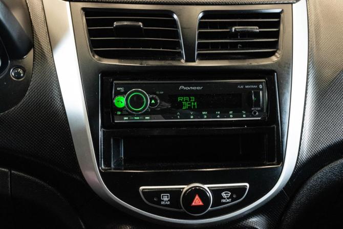 Hyundai Solaris I с пробегом 2012 года, цена 779 000 рублей, 186983 км, седан, Автокод Объявления