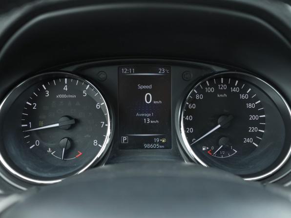 Nissan Qashqai II с пробегом 2016 года, цена 1 949 000 рублей, 98604 км, внедорожник, Автокод Объявления