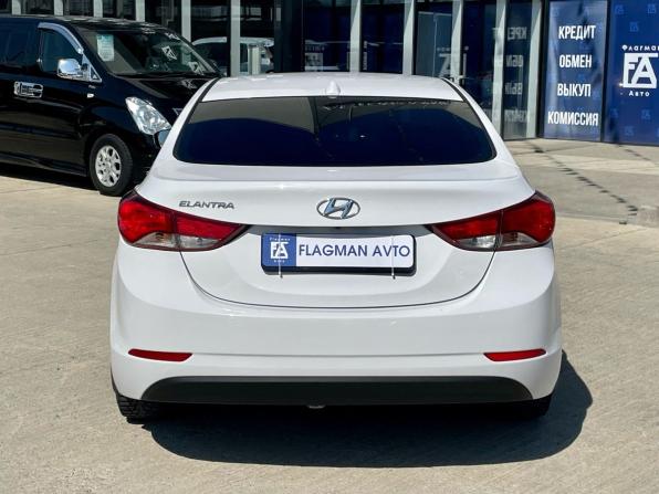 Hyundai Elantra V (MD) Рестайлинг с пробегом 2015 года, цена 900 000 рублей, 177700 км, седан, Автокод Объявления