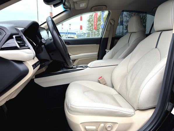 Toyota Camry VIII (XV70) Рестайлинг с пробегом 2021 года, цена 2 950 000 рублей, 116939 км, седан, Автокод Объявления