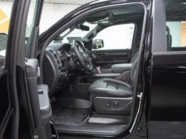 Ram 1500 V Рестайлинг с пробегом 2026 года, цена 10 499 000 рублей, 43 км, offers.body_type.unknown, Автокод Объявления