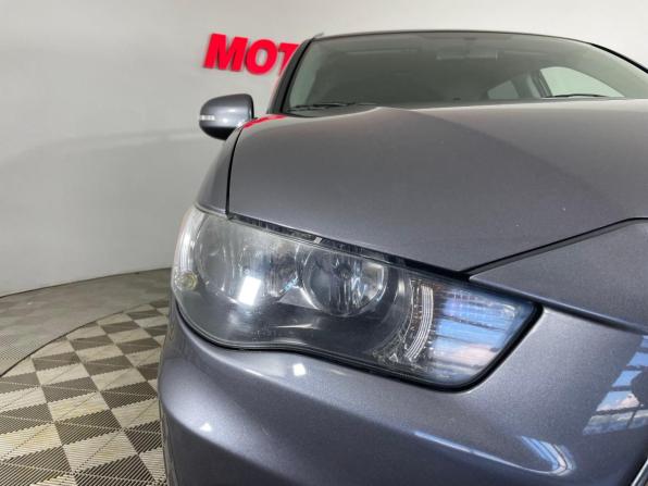 Mitsubishi Outlander II Рестайлинг с пробегом 2010 года, цена 1 037 000 рублей, 305859 км, внедорожник, Автокод Объявления
