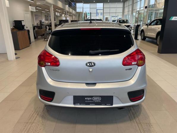 Kia Ceed II Рестайлинг с пробегом 2016 года, цена 966 300 рублей, 219527 км, хэтчбек, Автокод Объявления
