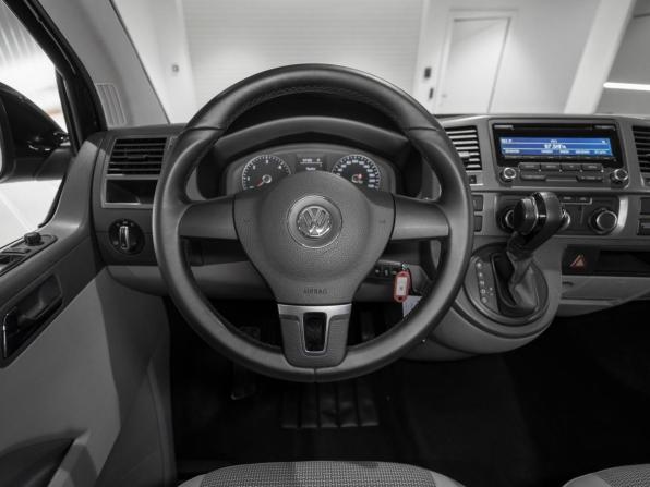 Volkswagen Caravelle T5 Рестайлинг с пробегом 2014 года, цена 2 850 000 рублей, 158580 км, минивэн, Автокод Объявления