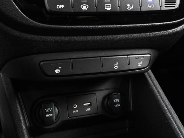 Hyundai Solaris II с пробегом 2017 года, цена 1 389 000 рублей, 128630 км, седан, Автокод Объявления
