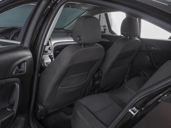Opel Insignia I Рестайлинг с пробегом 2014 года, цена 980 000 рублей, 244919 км, седан, Автокод Объявления
