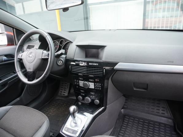 Opel Astra H Рестайлинг с пробегом 2008 года, цена 650 000 рублей, 68785 км, хэтчбек, Автокод Объявления