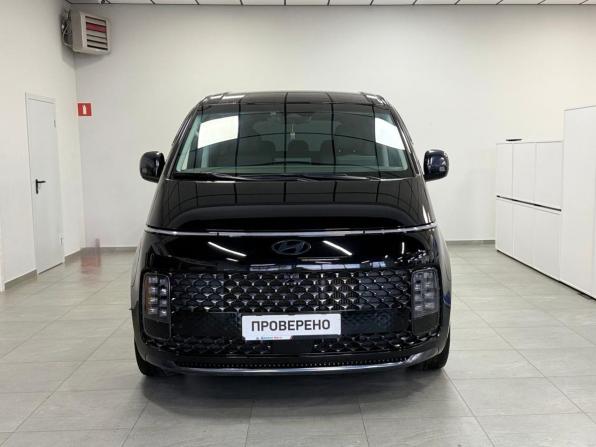 Hyundai Staria I с пробегом 2024 года, цена 5 490 000 рублей, 27899 км, минивэн, Автокод Объявления