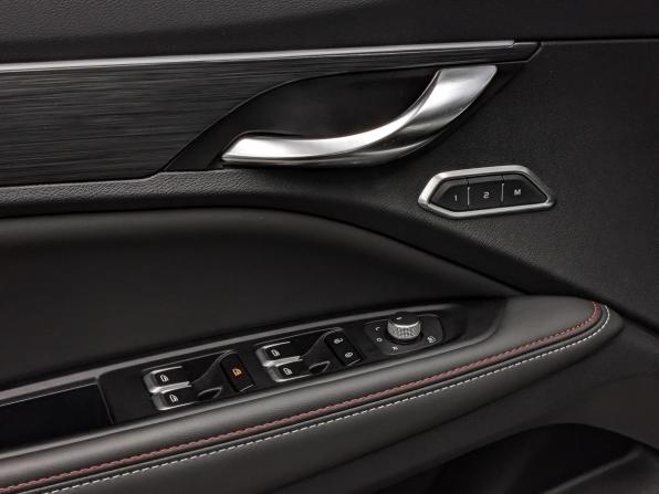 Geely Tugella I Рестайлинг с пробегом 2024 года, цена 3 260 000 рублей, 29000 км, внедорожник, Автокод Объявления