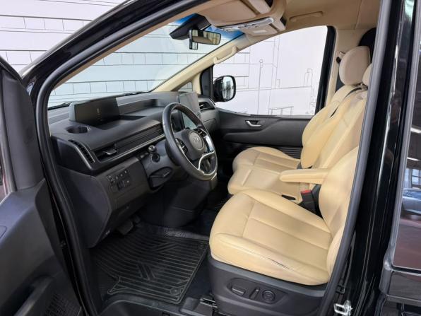 Hyundai Staria I с пробегом 2022 года, цена 3 999 000 рублей, 78000 км, минивэн, Автокод Объявления
