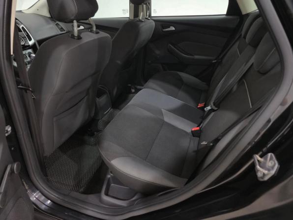 Ford Focus III с пробегом 2013 года, цена 645 000 рублей, 140933 км, хэтчбек, Автокод Объявления