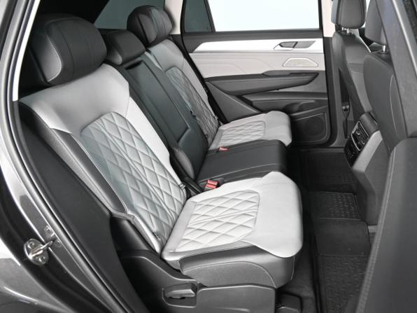 Volkswagen Tavendor I с пробегом 2024 года, цена 4 590 000 рублей, 16684 км, внедорожник, Автокод Объявления