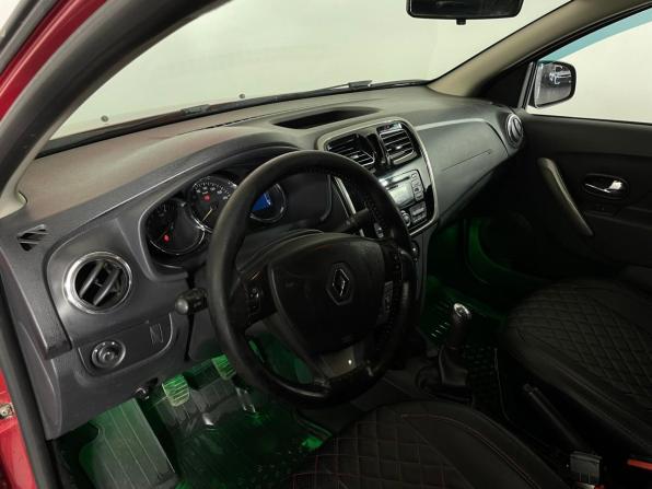 Renault Logan II с пробегом 2016 года, цена 765 000 рублей, 97931 км, седан, Автокод Объявления