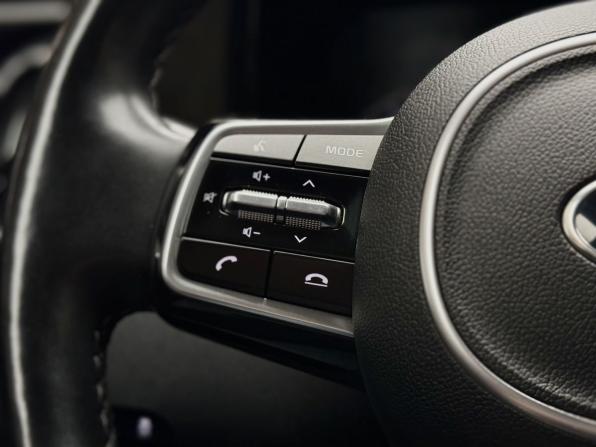 Kia Sorento IV с пробегом 2021 года, цена 3 020 000 рублей, 89137 км, внедорожник, Автокод Объявления