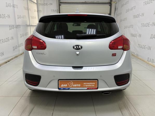 Kia Ceed II Рестайлинг с пробегом 2017 года, цена 1 399 000 рублей, 122000 км, хэтчбек, Автокод Объявления