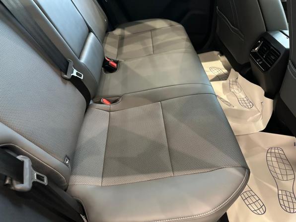 Toyota Wildlander II с пробегом 2026 года, цена 4 899 000 рублей, 10 км, внедорожник, Автокод Объявления