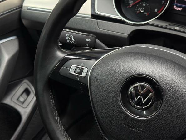 Volkswagen Passat B8 с пробегом 2017 года, цена 1 899 000 рублей, 119000 км, седан, Автокод Объявления