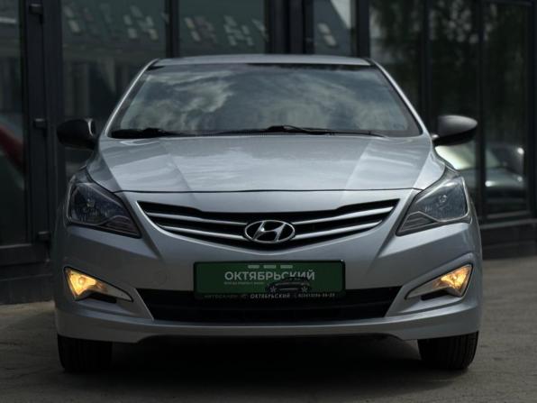 Hyundai Solaris I Рестайлинг с пробегом 2015 года, цена 899 000 рублей, 90000 км, хэтчбек, Автокод Объявления