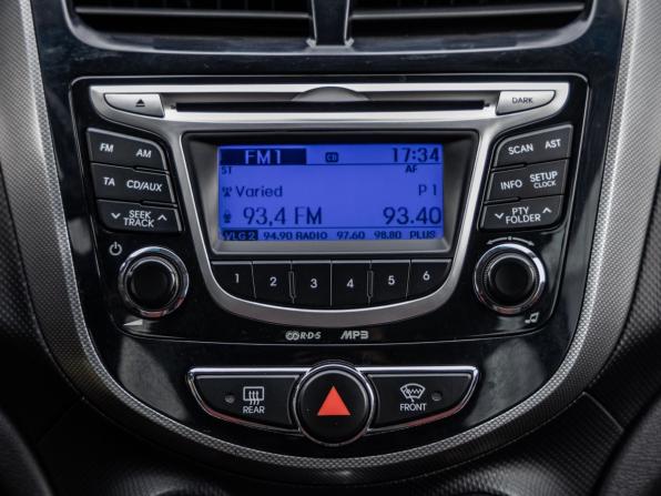 Hyundai Solaris I с пробегом 2011 года, цена 828 000 рублей, 123182 км, хэтчбек, Автокод Объявления