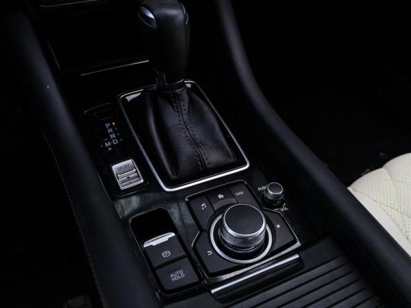 Mazda 6 III (GJ) Рестайлинг 2 с пробегом 2019 года, цена 2 380 000 рублей, 53414 км, седан, Автокод Объявления