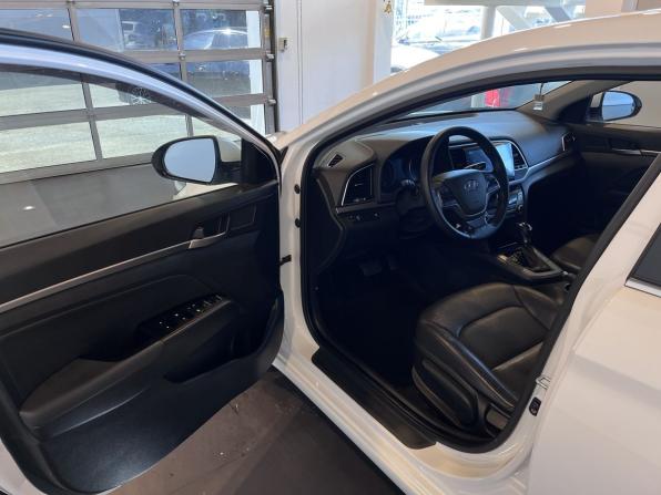 Hyundai Elantra VI (AD) с пробегом 2016 года, цена 1 380 000 рублей, 181650 км, седан, Автокод Объявления