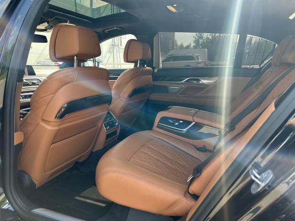BMW 7 серии VI (G11/G12) Рестайлинг с пробегом 2021 года, цена 7 450 000 рублей, 110000 км, седан, Автокод Объявления