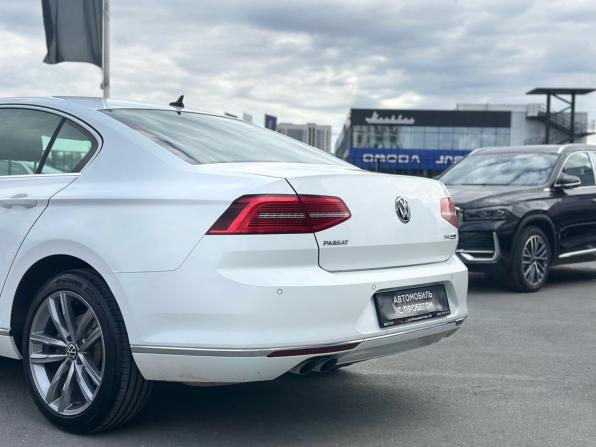 Volkswagen Passat B8 с пробегом 2015 года, цена 1 650 000 рублей, 235001 км, седан, Автокод Объявления