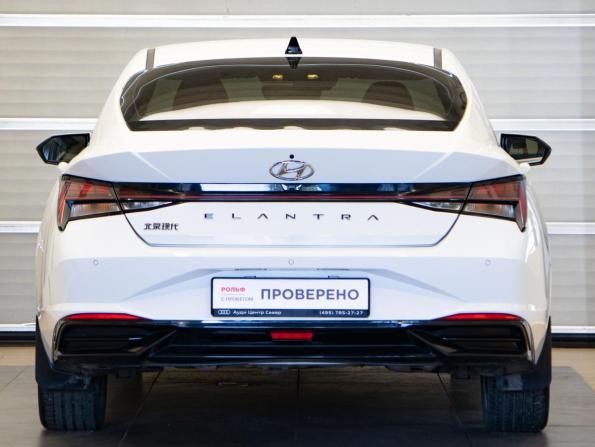 Hyundai Elantra VII (CN7) с пробегом 2022 года, цена 2 190 000 рублей, 55838 км, седан, Автокод Объявления