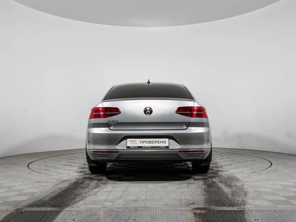 Volkswagen Passat B8 с пробегом 2018 года, цена 1 790 000 рублей, 201670 км, седан, Автокод Объявления