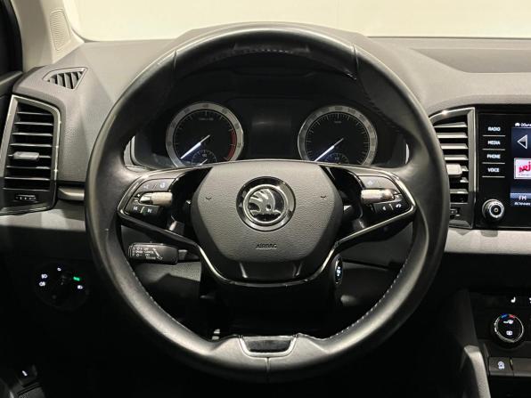 Skoda Karoq I с пробегом 2021 года, цена 2 420 000 рублей, 134017 км, внедорожник, Автокод Объявления