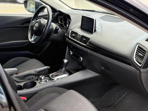Mazda 3 III (BM) с пробегом 2015 года, цена 1 199 000 рублей, 147438 км, седан, Автокод Объявления