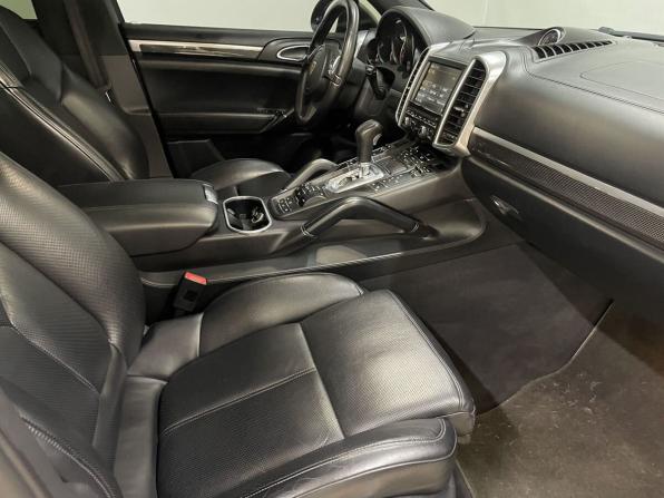 Porsche Cayenne II (958) с пробегом 2012 года, цена 2 400 000 рублей, 143597 км, внедорожник, Автокод Объявления