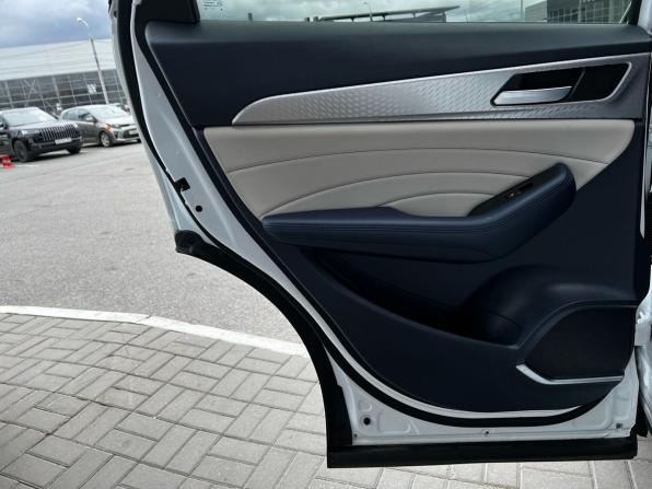 Haval F7 I Рестайлинг с пробегом 2023 года, цена 2 295 000 рублей, 50670 км, внедорожник, Автокод Объявления