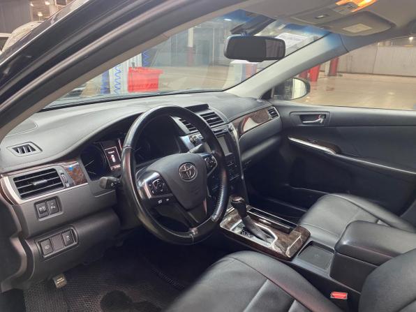 Toyota Camry VII (XV50) Рестайлинг 2 с пробегом 2018 года, цена 2 350 000 рублей, 157863 км, седан, Автокод Объявления