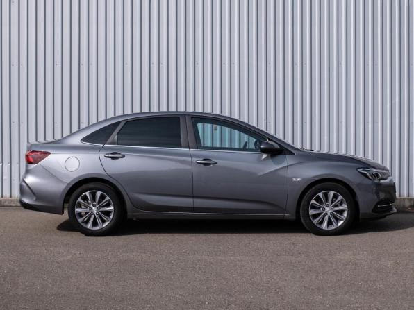 Chevrolet Monza II с пробегом 2022 года, цена 1 549 000 рублей, 53027 км, седан, Автокод Объявления