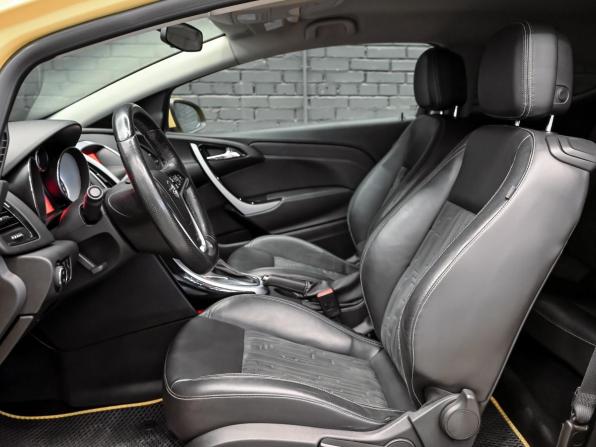 Opel Astra J Рестайлинг с пробегом 2013 года, цена 820 000 рублей, 139862 км, хэтчбек, Автокод Объявления