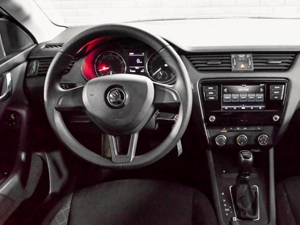 Skoda Octavia III (A7) Рестайлинг с пробегом 2019 года, цена 1 480 000 рублей, 171092 км, лифтбек, Автокод Объявления