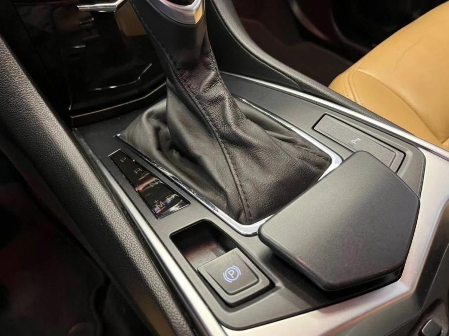 Cadillac SRX II Рестайлинг Челябинск  - изображение 16